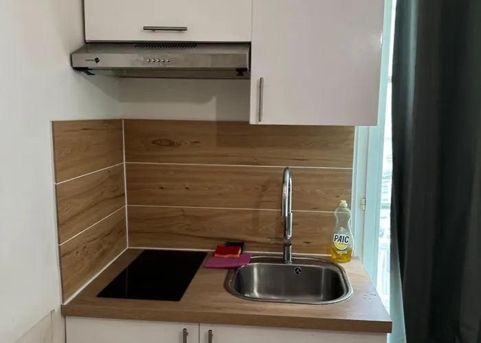 Cosy 5 Persons Montparnasse * باريس